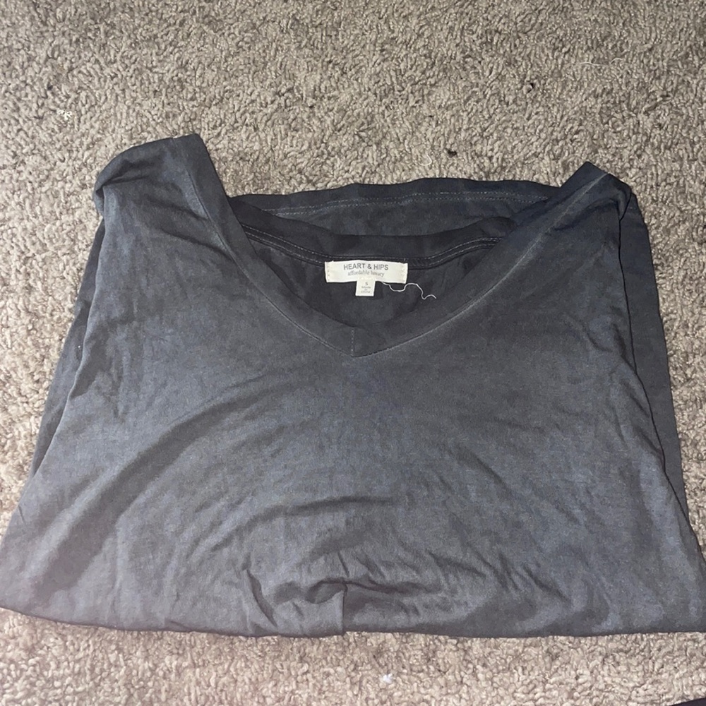 grey t-shirt